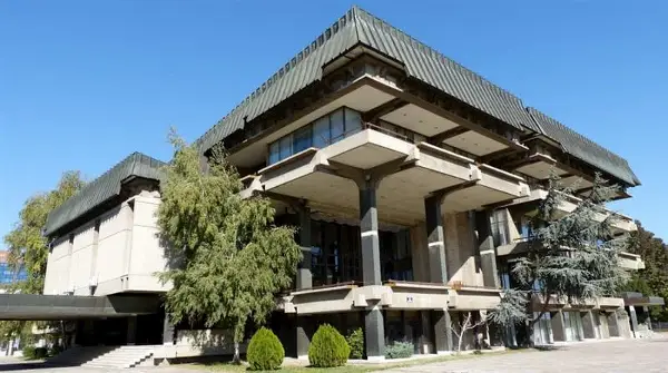 Претставување на добитникот на наградата „Златен венец“ на „Струшки вечери на поезијата“ за 2026 година