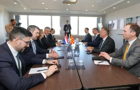Средба Мицкоски-Пленковиќ: Хрватска ја поддржува Македонија на патот кон ЕУ