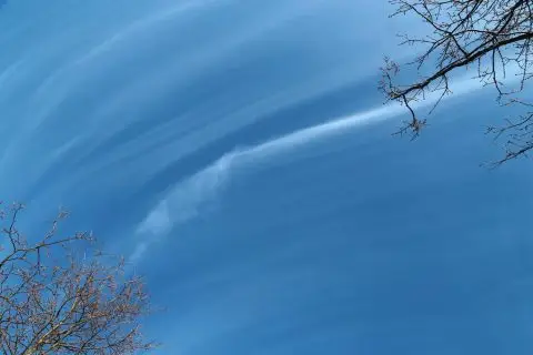 Продолжениот викенд променливо облачно, со повремен засилен северен ветер