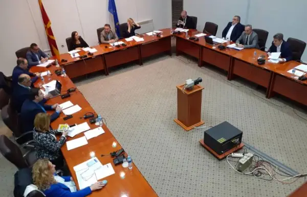 Пратениците изгласаа: Државниот јавен обвинител не може да има двојно државјанство