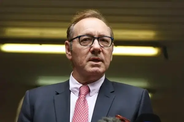 Кевин Спејси се спогоди со тројца мажи кои го обвинија за сексуален напад