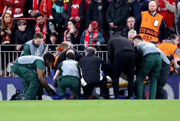 Галатасарај поднесе жалба до УЕФА поради повредата на Ланг и подготвува барање за надомест на штета