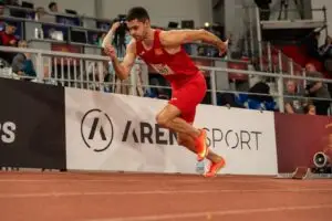 Јован Стојоски ќе настапи во квалификациите на 400 метри на Светското првенство во сала