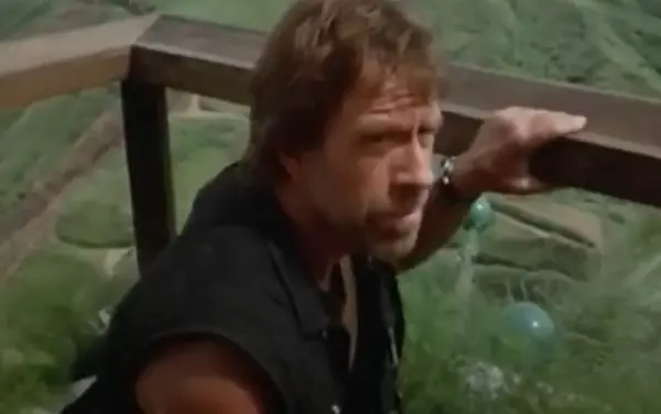 Чак Норис е итно хоспитализиран 