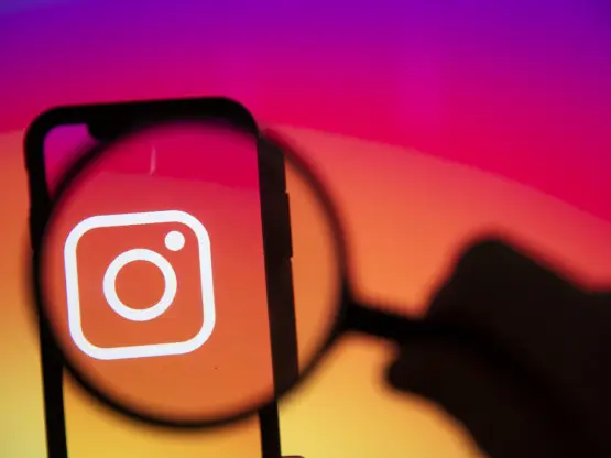 Социјалните мрежи ги прават младите несреќни