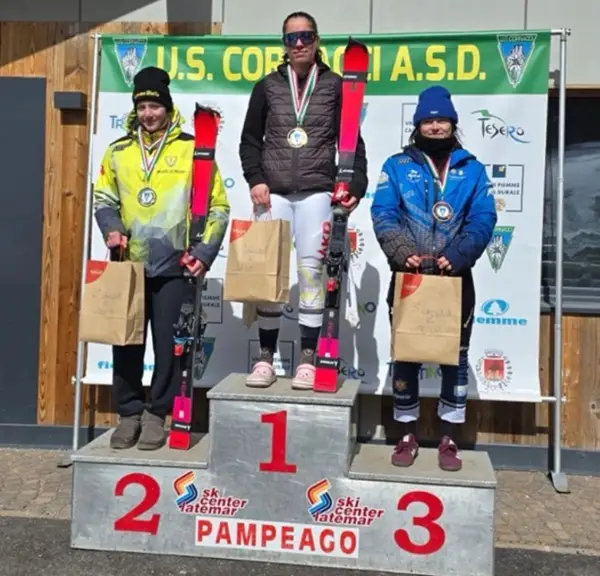 ЈАНА АТАНАСОВСКА ДОНЕСЕ ИСТОРИСКИ УСПЕХ ЗА МАКЕДОНСКОТО СКИЈАЊЕ Три победи во слалом во Италија и во Австрија