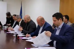 Потпишани 11 нови договори за предучилишно образование во 10 општини