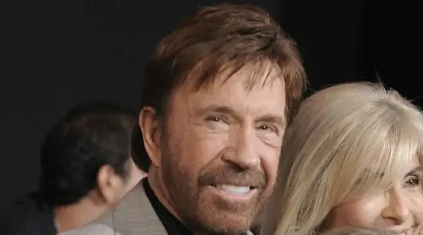 ЧАК НОРИС ПОЧИНА НЕНАДЕЈНО НА 86 ГОДИНИ