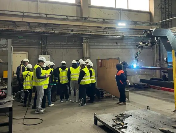 Ученици од „Партенија Зографски“ во посета на БРАКО – едукација за роботско производство и индустриски технологии