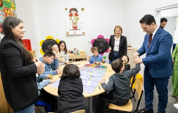 Вицепремиерот  Сали го посети ООУ Ресурсниот центар „Иднина“ по повод Меѓународниот ден на лицата со Даунов синдром