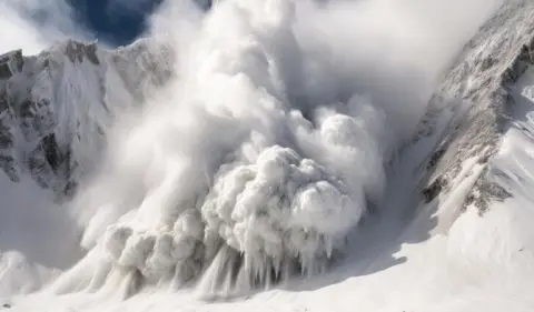 Две лица го загубија животот, а петмина се повредени во лавина во Јужен Тирол