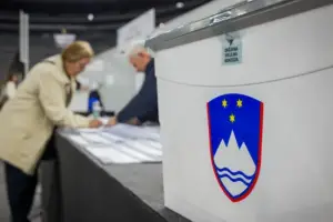 Словенија денес одржува парламентарни избори, 10-ти по отцепувањето од поранешна СФРЈ