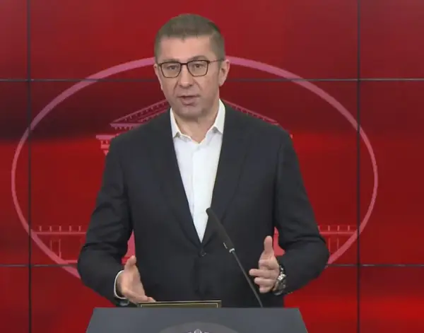 Мицкоски: Владата донесе одлука за намалување на ДДВ за горивата и ослободување на количини на мазут од државните резерви