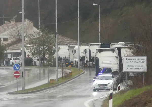 Хаос на границите од утре: Транспортерите од регионот повторно ќе блокираат гранични премини