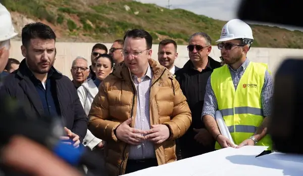 Николоски: Изградени 70 проценти од браната Отиња