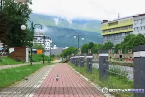 Март продолжува со променливо време