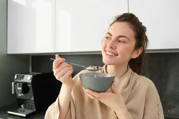 Домашна колаген „бомба“ – Супа од коски која треба да ја пробате веднаш!