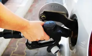 Нови цени на горивата, дизелот достигна 95.5 денари за литар!