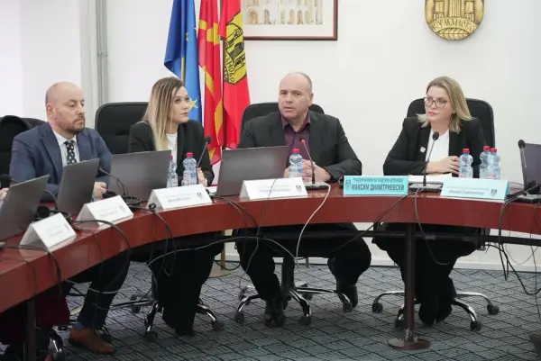 Советниците утре ќе ги испрашуваат Димитриевски и општинските служби