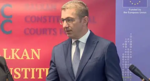 Мицкоски: Владата не размислува за отворање на Уставот, политичките услови за тоа не се исполенти