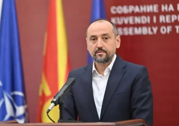 Битиќи: Намалувањето на ДДВ за горивата е само лепење фластер на рана, не решение за енергетската криза