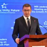 Мицкоски: Генерираме стабилност во регионот, околните аеродроми се снабдуваат со керозин од Македонија