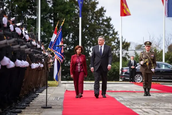 Сиљановска-Давкова по средбата со Милановиќ: Нема место за двојни стандарди во евроинтегративниот процес