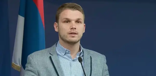 Градоначалникот на Бања Лука приведен на границата со Хрватска, одбил преглед на багажот