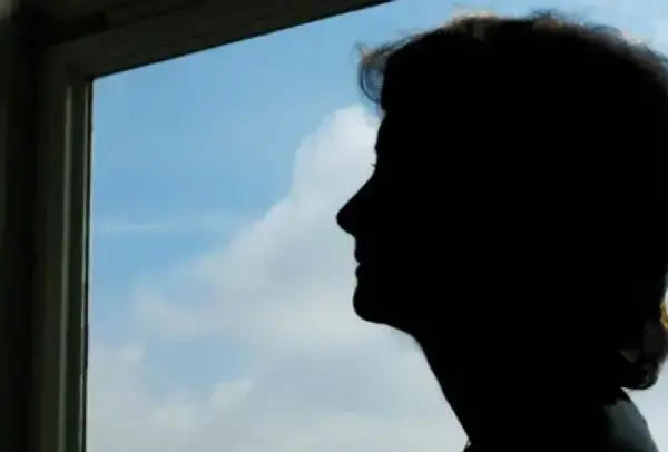 Маж од Гостиварско следел 36-годишна жена и нејзината малолетна ќерка, им упатувал закани и им барал пари