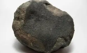 „Метеорска треска“: Фрагментите од небесно тело од редок материјал што паднале на земја во САД ги привлече истражувачите