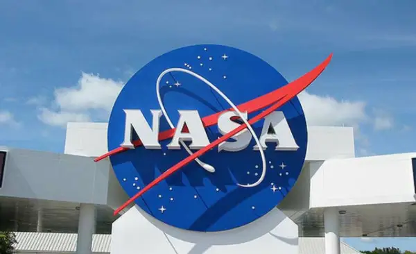 НАСА се откажува од орбиталната лунарна станица и гради база на Месечината вредна 20 милијарди долари