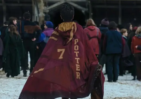 Објавена е првата фотографија од серијата за Хари Потер 