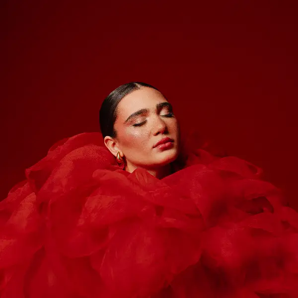 Дина Јашари го носи „Растенија без корен“ во Хрватска