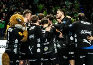 Необична ситуација во Германија: Мислеле дека шампионскиот трофеј им е украден, па го нашле во подрум