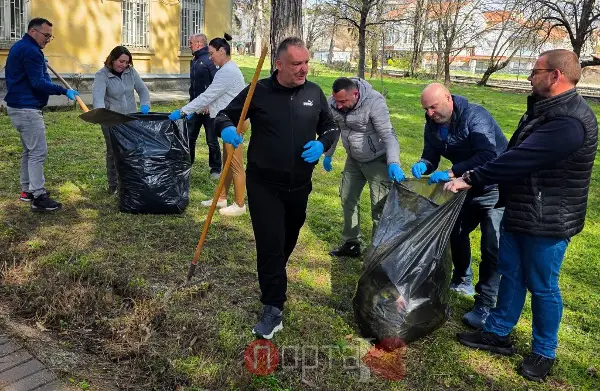 (ФОТО) Вработените на „РЦУК, МО, ДЗС и ЦЈЗ“ – Кичево, денес реализираа „Еко-Акција“ и хортикултурно уредување во дворот на институциите