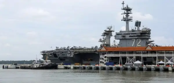 Иранската воена морнарица предупредува на можни напади врз американскиот носач на авиони „Абрахам Линколн“