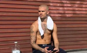 ФОТО | Ромео Бекам се пофали со нова тетоважа – грчката муза на љубовната поезија