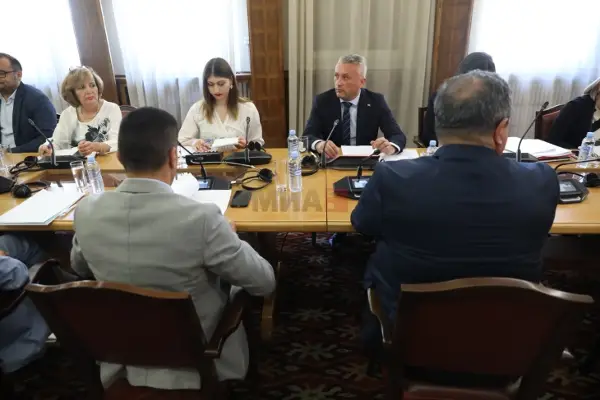 Предлог - одлуката за именување на директор на Агенцијата за пристап до информации пред матичната комисија