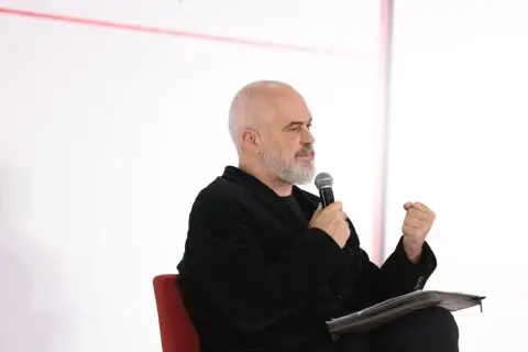 Рама за „Ле Поинт“: Треба да разговараме со сите, освен со терористи како режимот на Иран