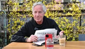 ВИДЕО | Пензионер од САД заљубен во Скопје: „Работите се поинакви овде во Македонија.“