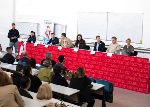 ФИНКИ ја отвори дилемата: дали интернетот е навистина достапен за сите?