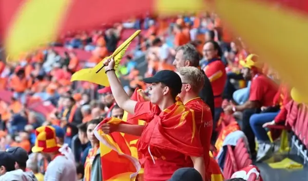 Македонските фудбалери ќе имаат поддршка од македонски навивачи во Копенхаген