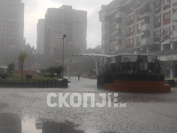 Спремете се за дожд – вадете чадорите