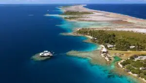 ВИДЕО | Побегнале од сѐ и живеат среде океан – вака изгледа животот на „крајот на светот“