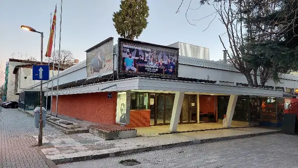 Драмски ќе потпише партнерство со „Дајнерс клуб“ и организира крводарителска акција по повод Светскиот ден на театарот