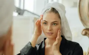 ВИДЕО | „Домашен ботокс“ од ленено семе – испробајте ја маската што стана хит на социјалните мрежи