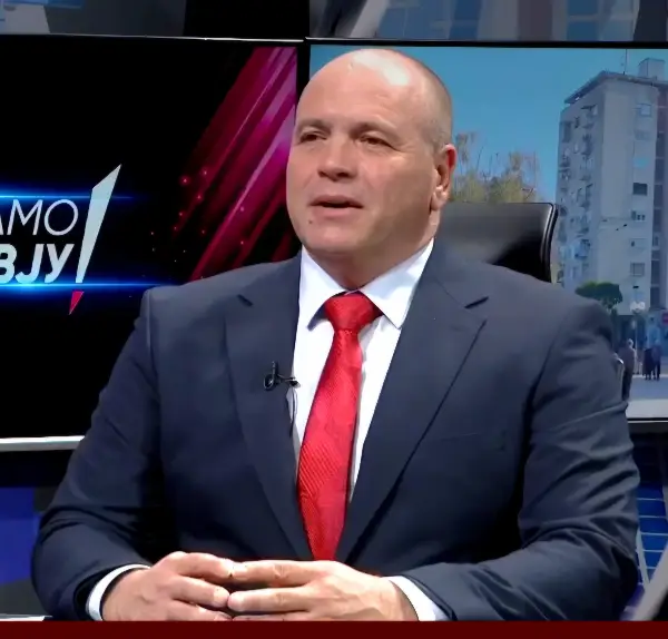 БУГАРИТЕ ВО УСТАВ САМО СО ГАРАНЦИИ ОД ЕУ И СО ОДЛОЖЕНО ДЕЈСТВО Сè додека овој став се почитува, ЗНАМ ќе ја поддржува Владата