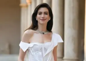 Ен Хатавеј искрено за борбата со изгледот на сопственото тело – „Некогаш се гледам во огледало и си велам, на што личи ова?“