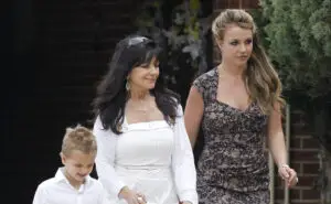 ВИДЕО | Бритни Спирс објави ново видео со 19-годишниот син, три недели по апсењето