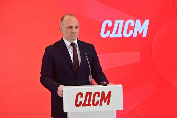 Филипче: Понижувачки „фингерпринт“ за докторите наместо владата да им ги покачи платите